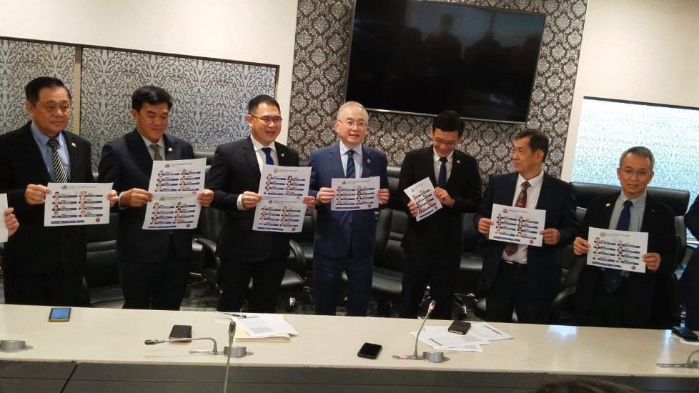 柔华裔县市议员名单出炉   马华128人受委 72新面孔