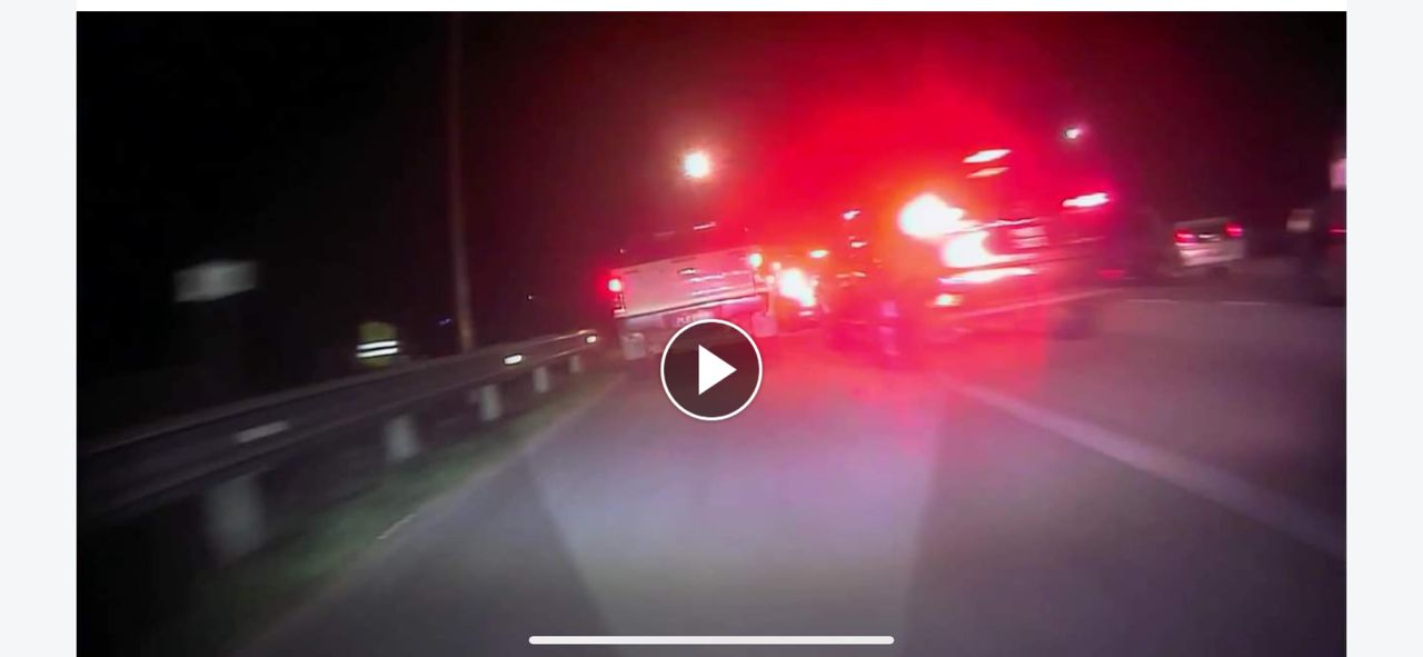 （大北马）四轮驱动车司机滥用南北大道的紧急车道被人拍视频，警方传召司机助查