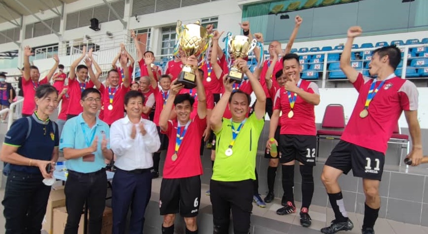 首届“彭如德杯”华人宿将足球赛，中华体育会1比0夺冠