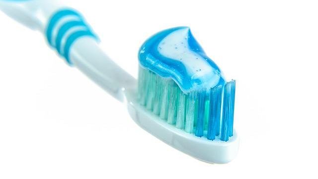中国家药监局：任何牙膏都无法治口腔疾病