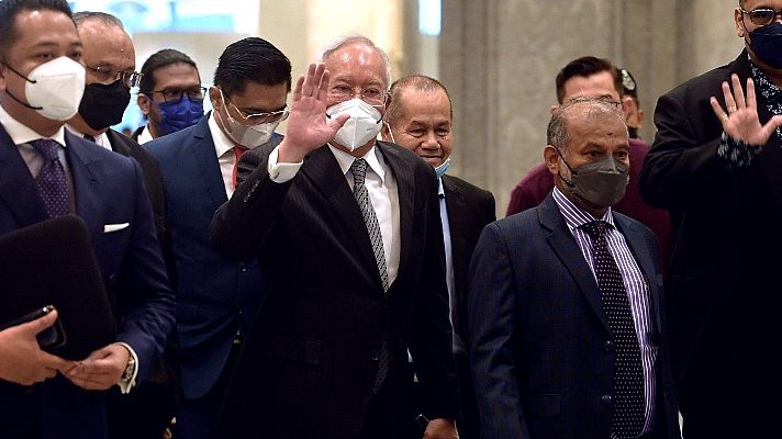 Apex court rejects Najib’s bid to adduce new evidence