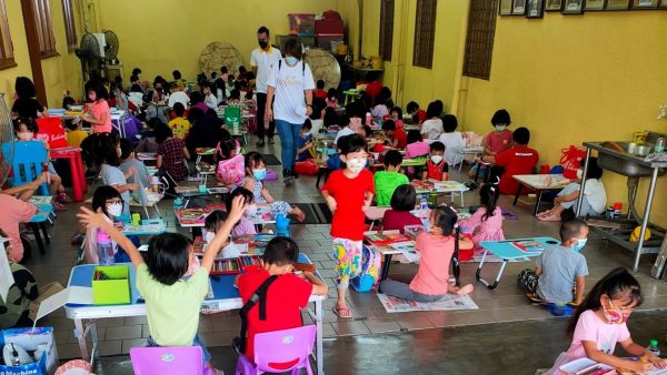 丹斗母宫办绘画赛 300孩童参与反应热