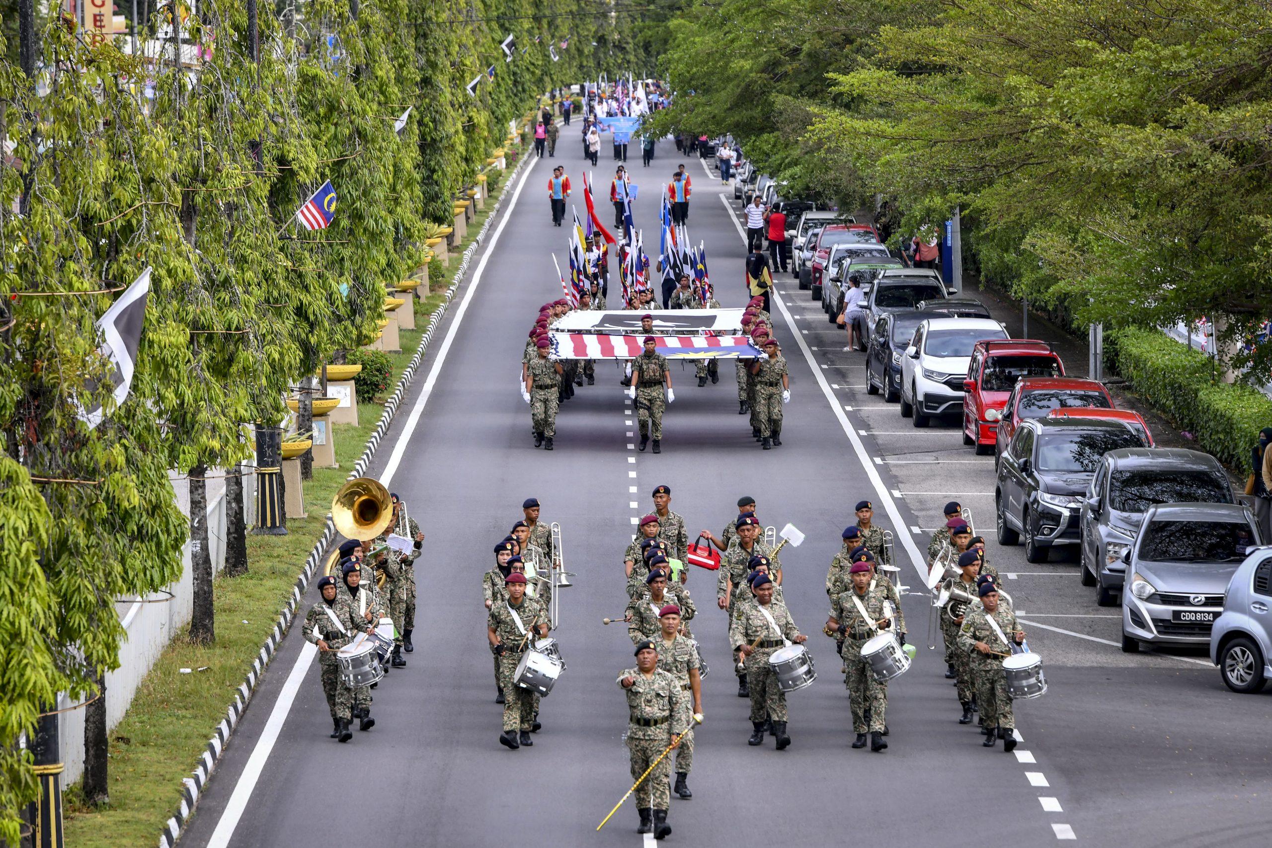 东：配合8月31日在峇都布洛广场举办的第65届国庆日庆典活动，警方将关闭市区多条道路，以让活动顺利进行。