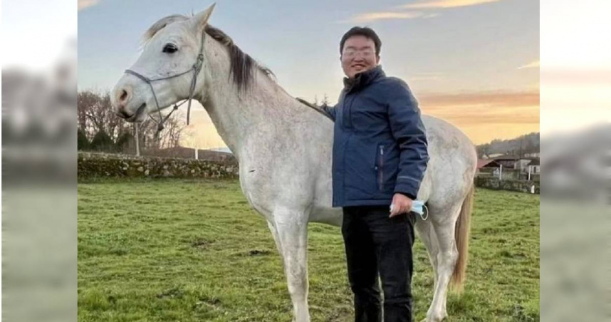 中国男子从西班牙骑马回山东 全程超过9000公里预计须两年