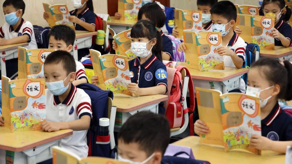 北京中小学幼儿园9月1日如期开学 校园续封闭管理