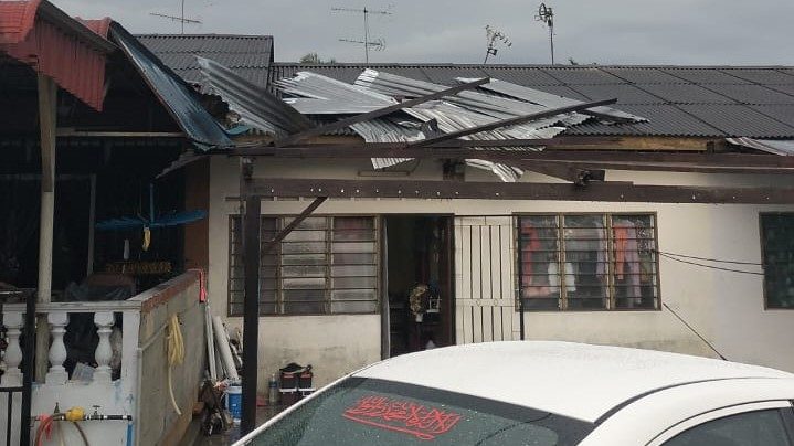 狂风暴雨袭占美新村 11民宅屋顶遭破坏