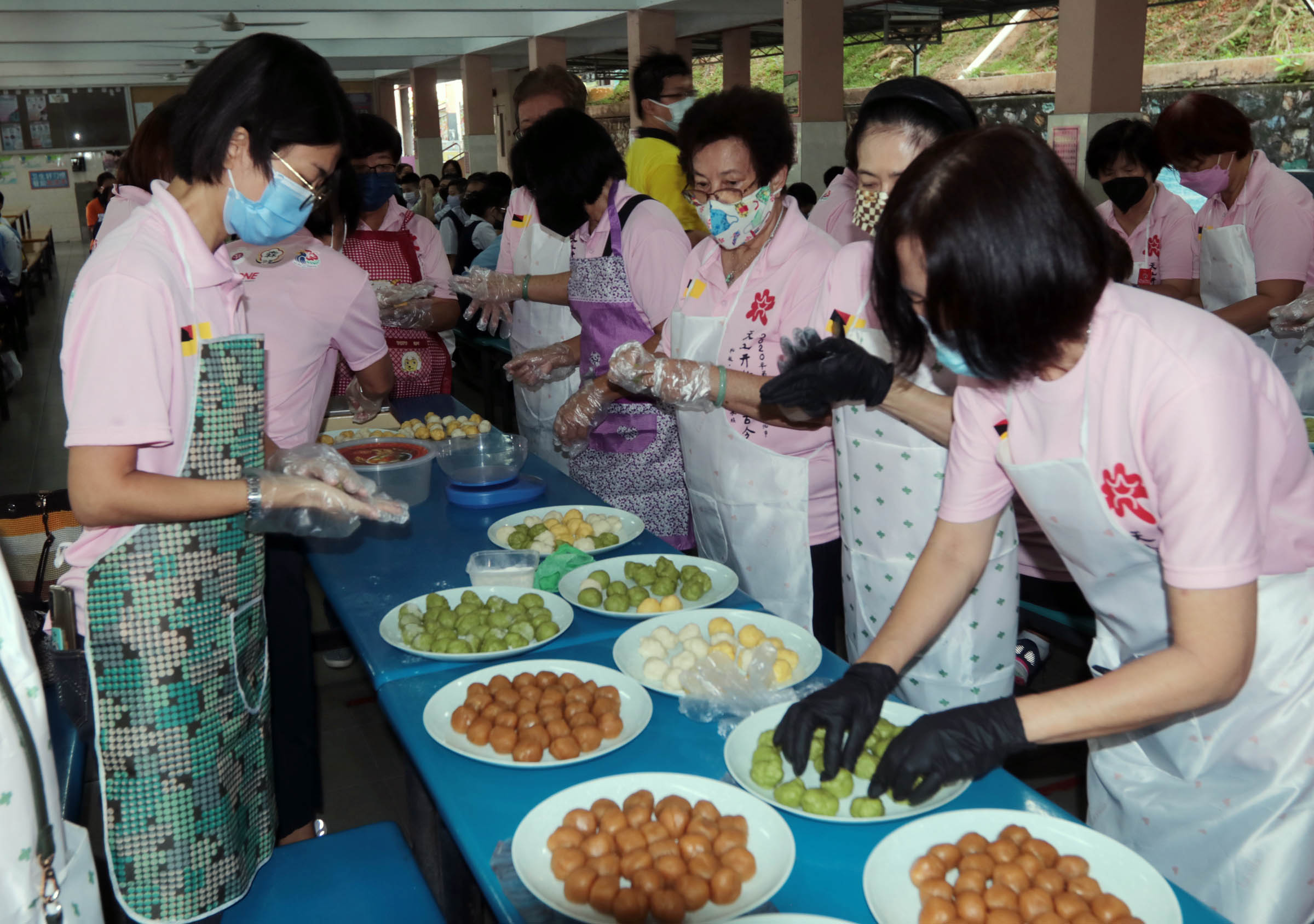 NS芙蓉/芙新华小学400多名学生亲手制月饼，传承中华文化