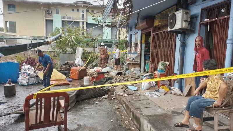 店屋露台坍塌砸人 印尼妇被压重伤