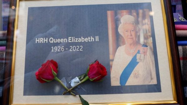 英公布女王死亡证明 去世原因为高龄