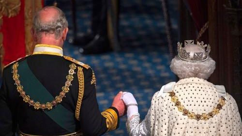 英国王查尔斯三世发声明   悼念母亲伊丽莎白二世