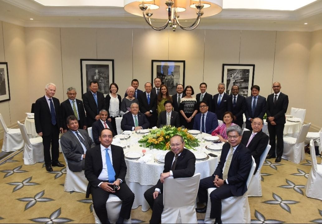 与新加坡副总理兼财长黄循财对话 约30位受邀嘉宾与会