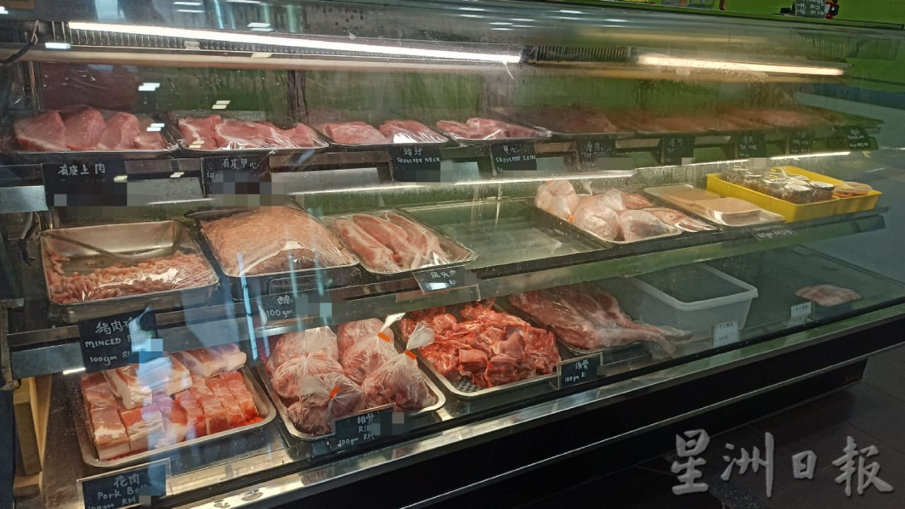 东01：猪肉涨价加上九皇爷诞善信多茹素，猪肉销量下跌30%。