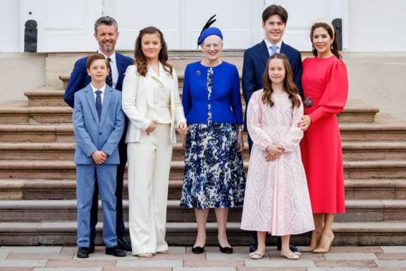 丹麦女王拔除4孙子女头衔：让他们过更正常生活
