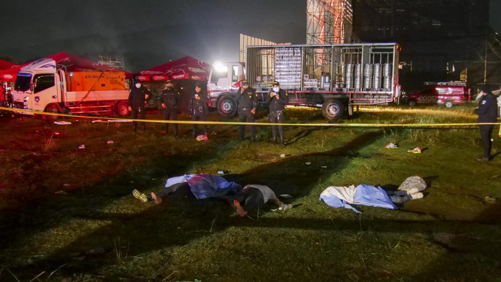 危地马拉音乐会爆踩踏事件 至少9死20伤