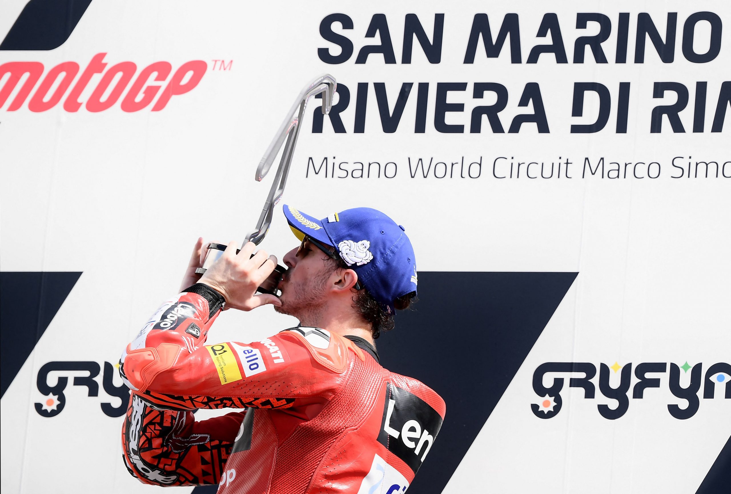 圣马力诺站MotoGP|巴尼亚亚豪砍4连冠  托维谢幕：我生涯已很完美