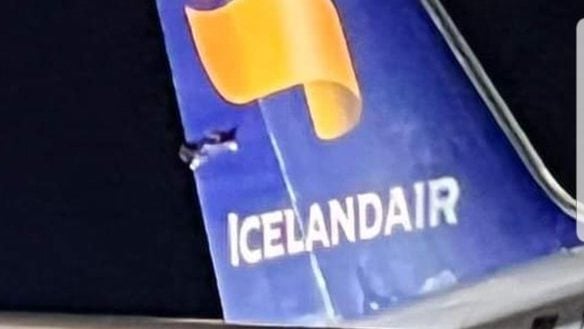 大韩航空与冰岛航空客机　希思路机场跑道碰撞