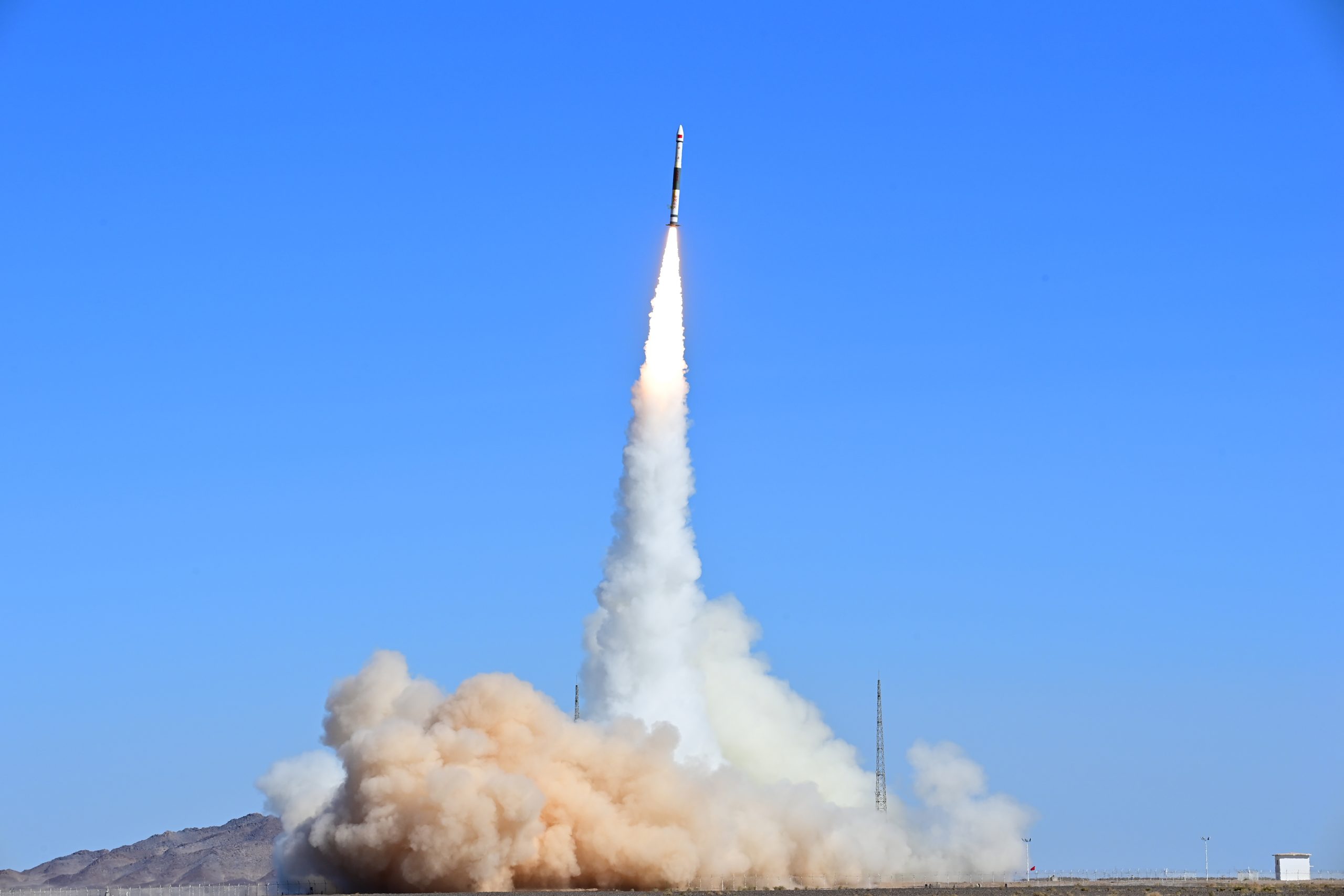 拼盘／中国成功发射微厘空间一号S3/S4试验卫星