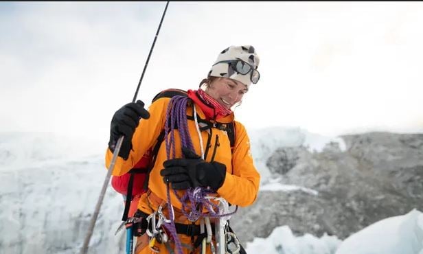 攻顶世界第8高峰后失踪 美知名登山家遗体寻获
