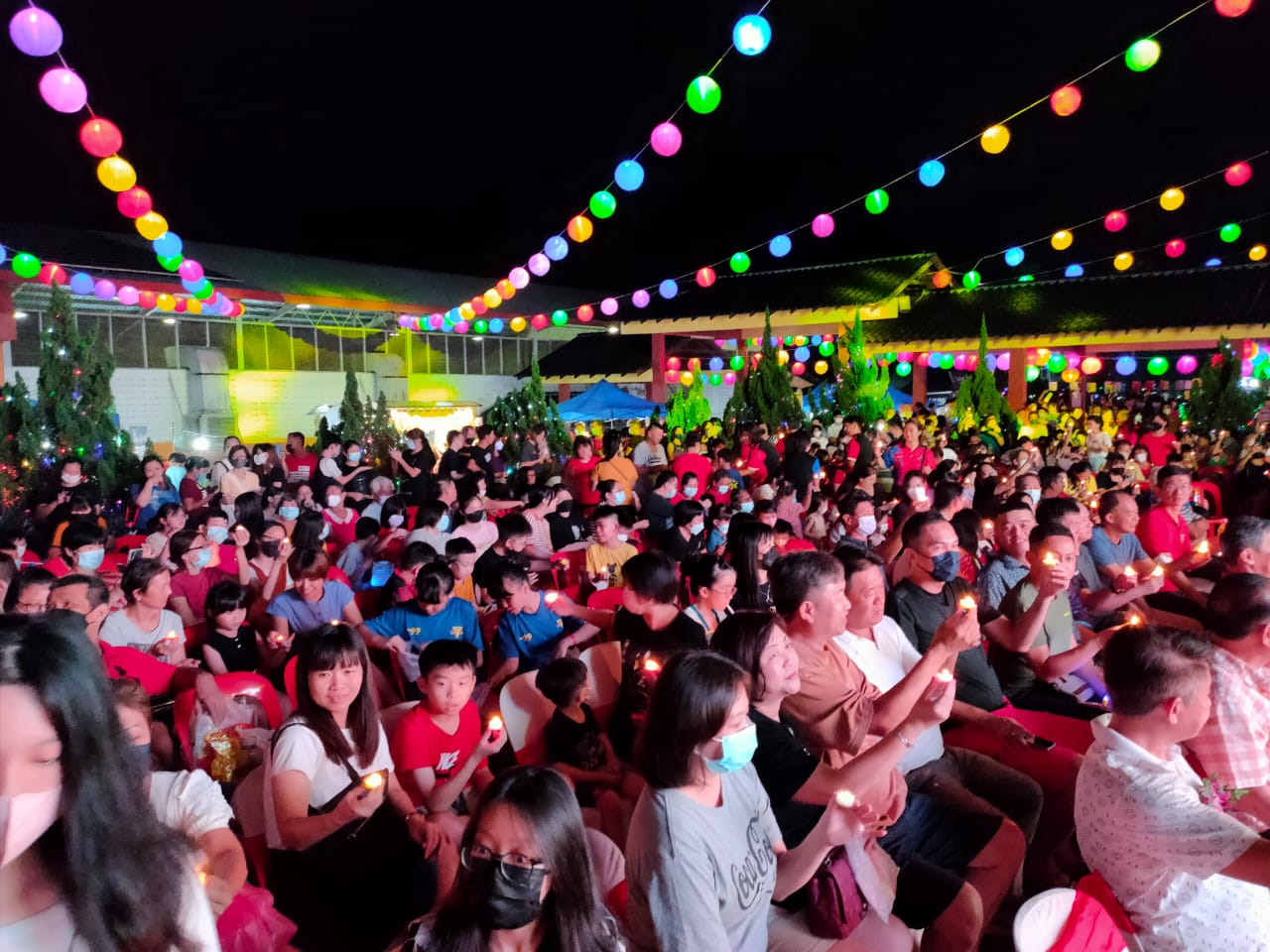 “明月映沙仑”中秋园游会  5000村民挤爆育人学校过节 