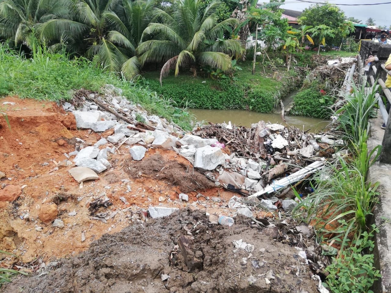 水利局将展开治水工程挖深都拜河防水患