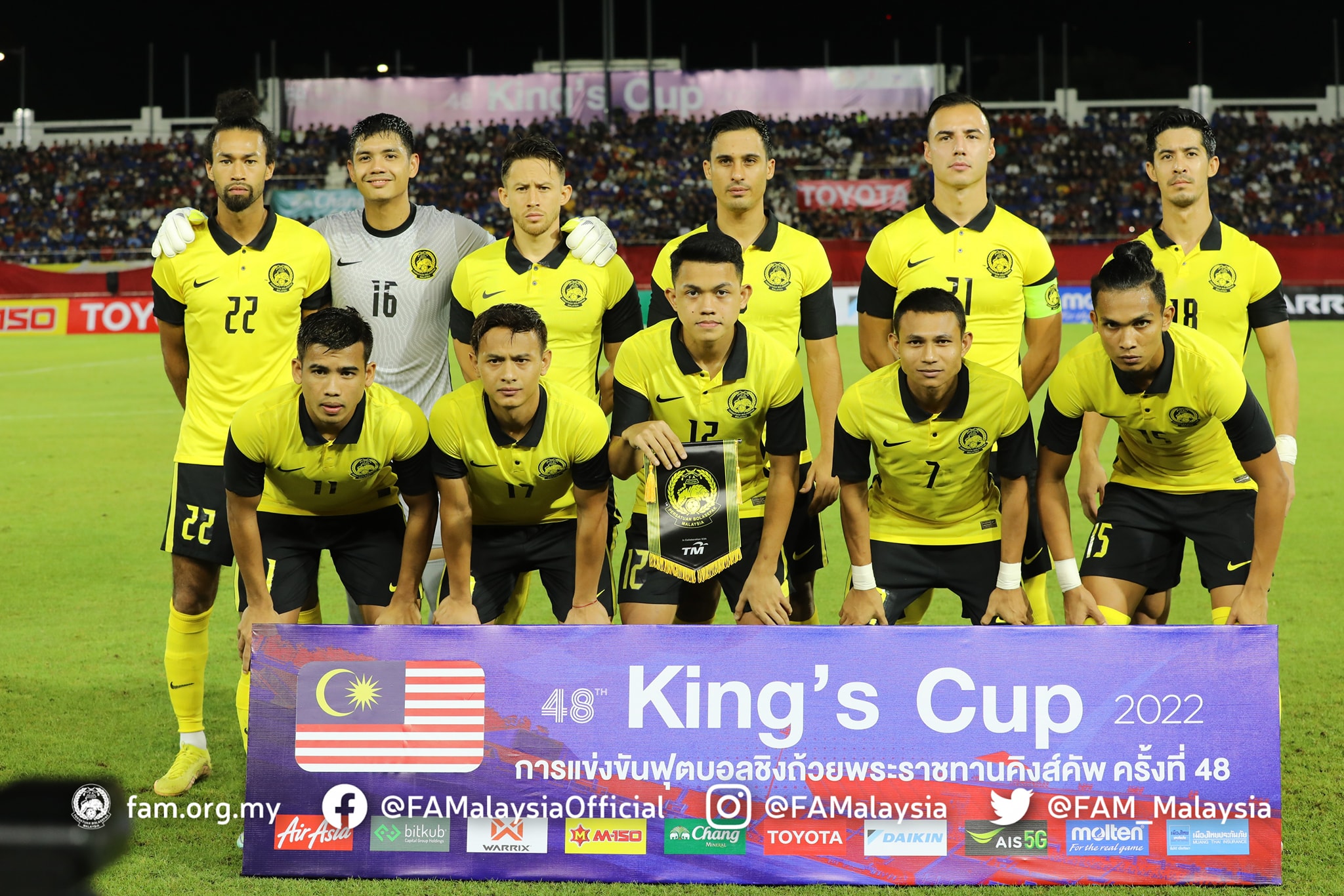 泰王杯足球赛| 点球战淘汰主队泰国  马来亚虎决战塔吉克