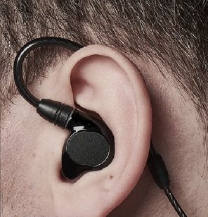 疫后听力问题患者增 医生：居家工作戴耳机导致 