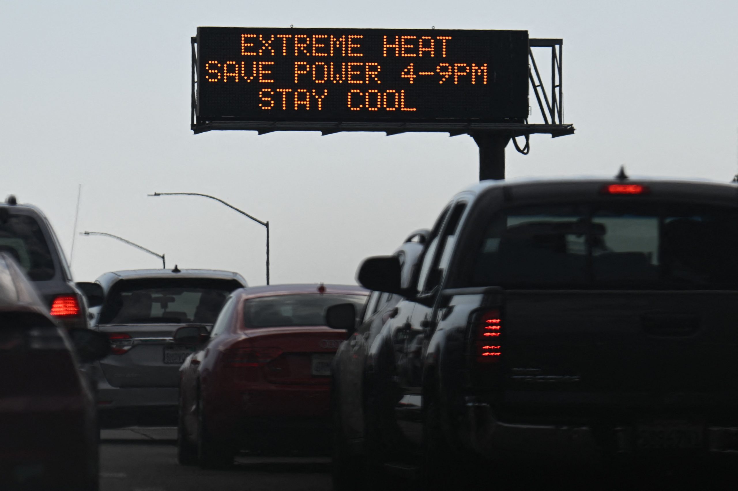 看世界／热浪长周末加州破摄氏37度 当局再促省电以防停电