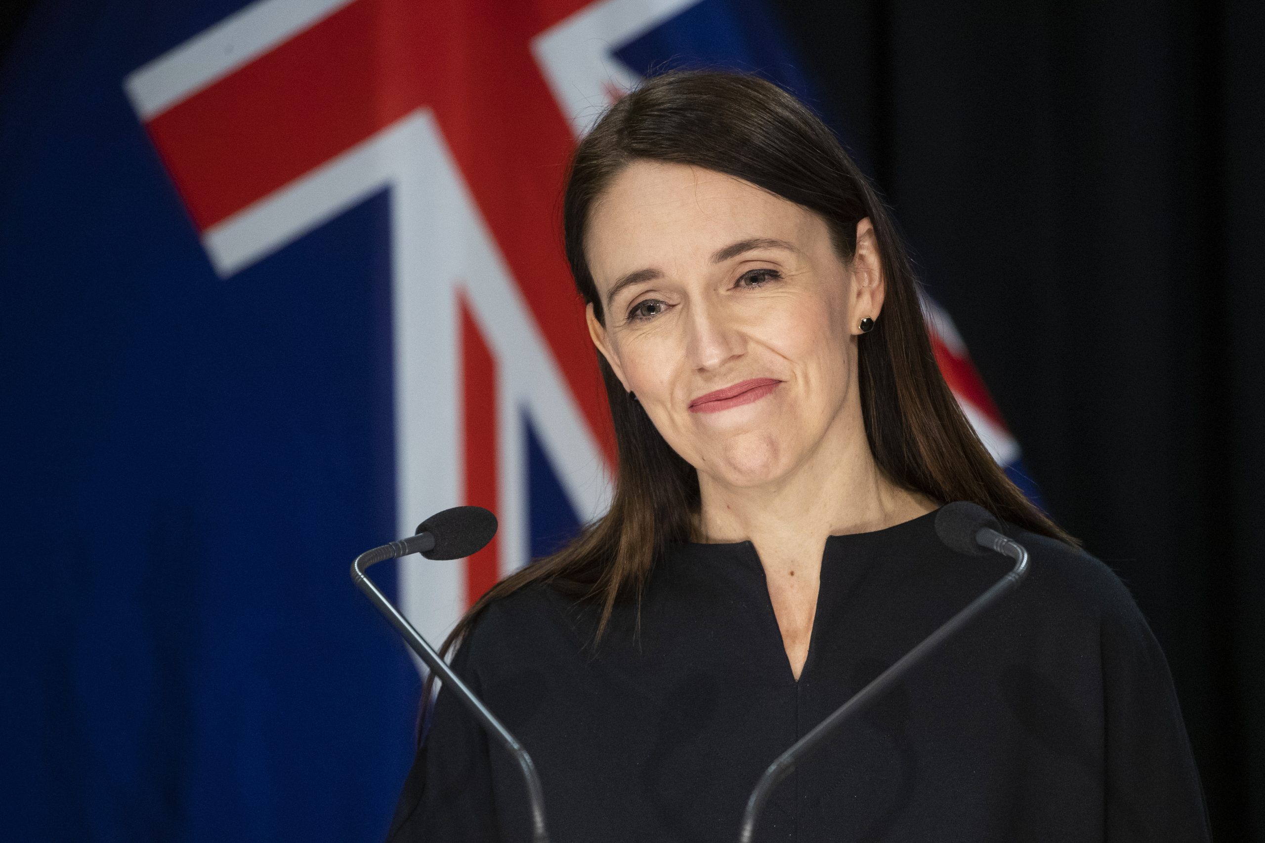 纽西兰迎夏天 总理宣布今起边境防疫全免、取消戴口罩