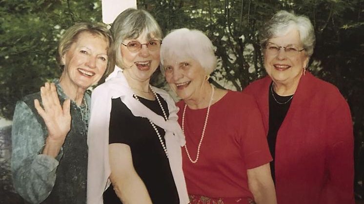 美国4姐妹总年龄389岁 创世界纪录