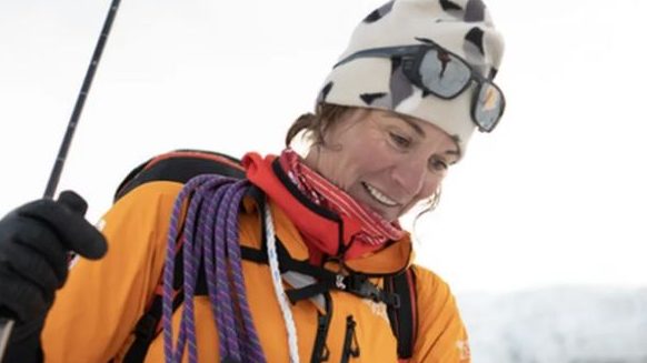美国知名女登山运动员  尼泊尔掉进冰隙失踪