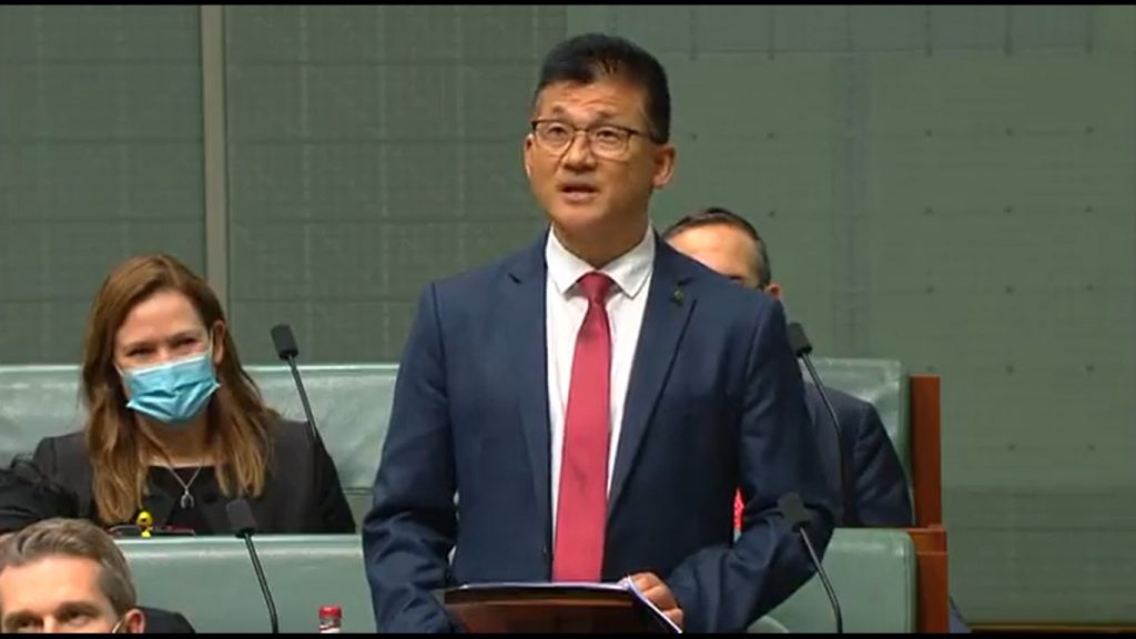 视频 | 麻坡人中选澳洲议员 国会说马来文和中文感谢大马人