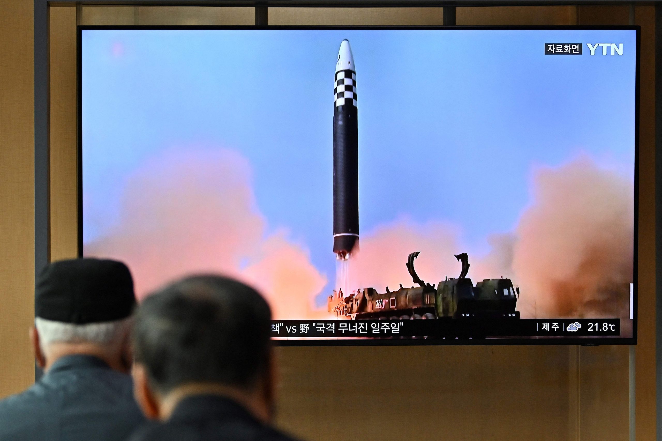 韩国：朝鲜向东部海域发射一枚弹道导弹   