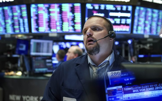 联储局再度加息0.75% 美股暴跌 道指泻逾522点