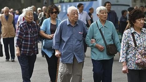中国逾60岁老年人口2035年料破4亿