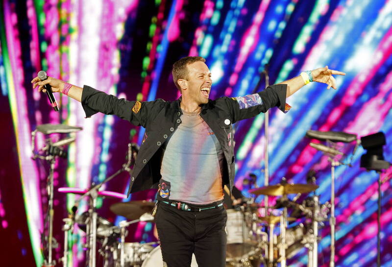 Coldplay主唱肺部严重感染 8场巡演紧急取消