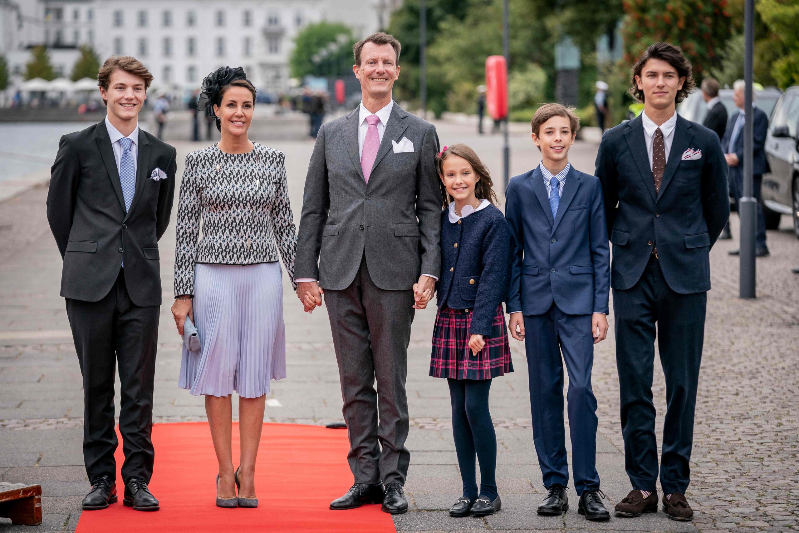 丹麦女王取消4孙殿下头衔 10岁小公主即在校内受欺凌