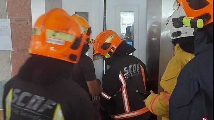 狮城裕廊西电梯故障困尸事件 当地市镇会将派技工每日检查