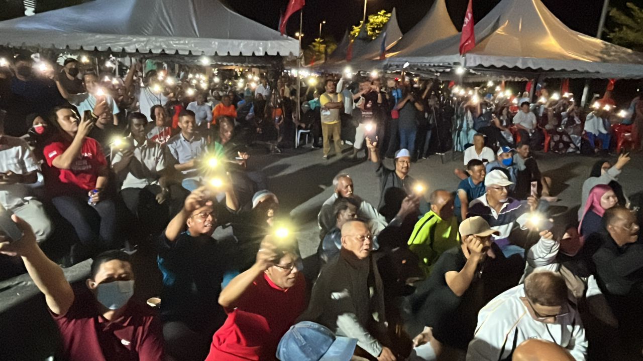 希盟政治讲座逾千人出席 安华领唱《Aduh Malaysia》调侃巫统 