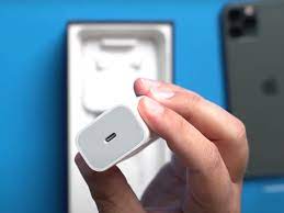 拚盘／巴西法院对苹果公司罚款9226万　要求销售新iPhone须配备充电器