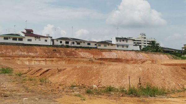 颜炳寿：推泥工程不符规定  南峇山庄被警告纠正