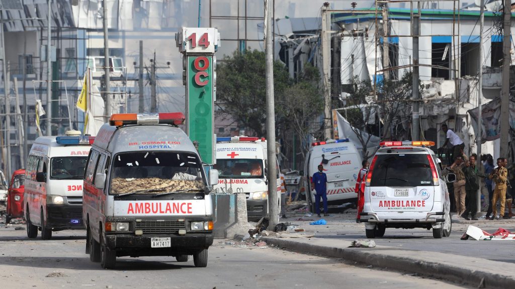 索马里汽车炸弹袭击  酿100死300伤