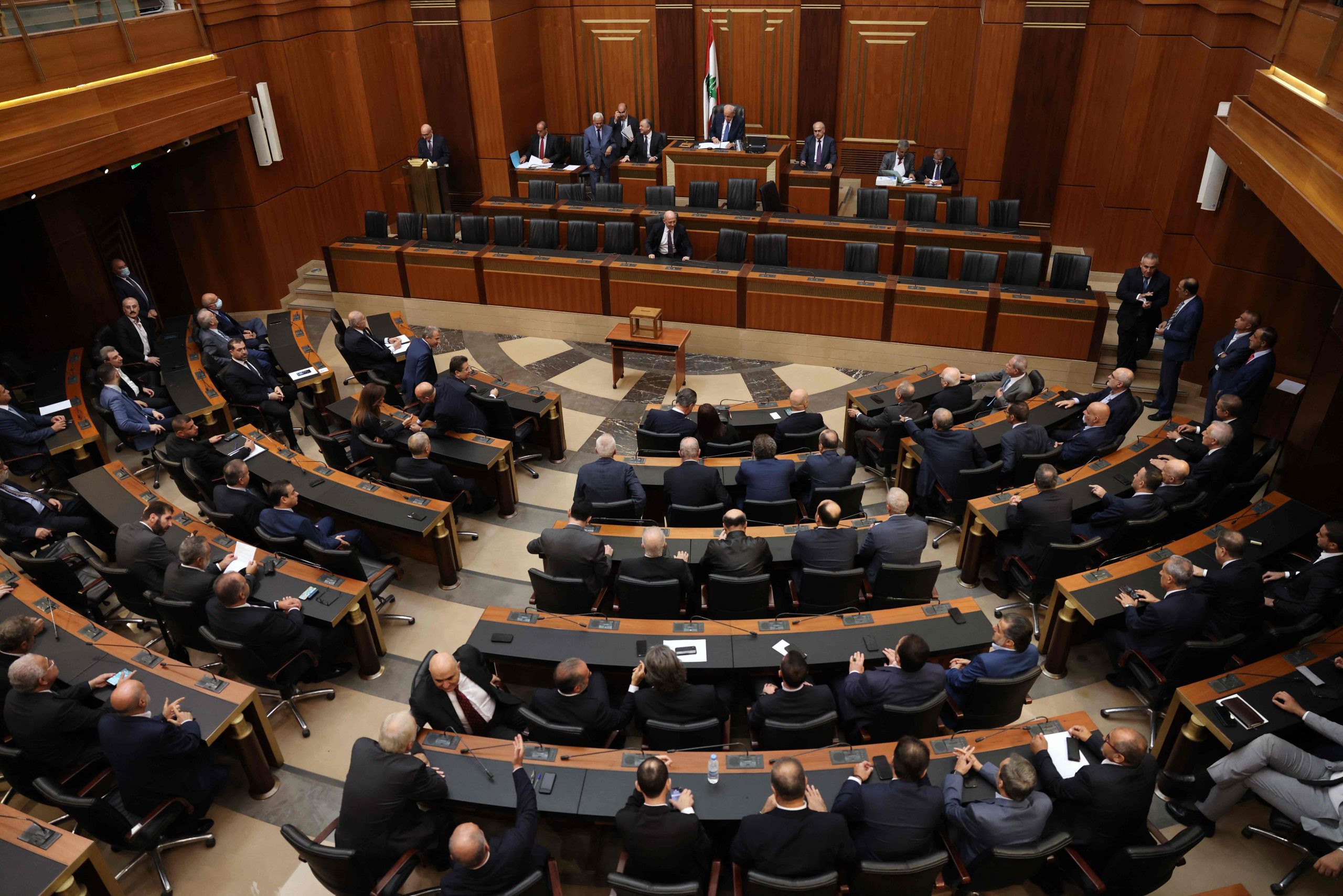 黎巴嫩国会分裂 新总统人选四度流产