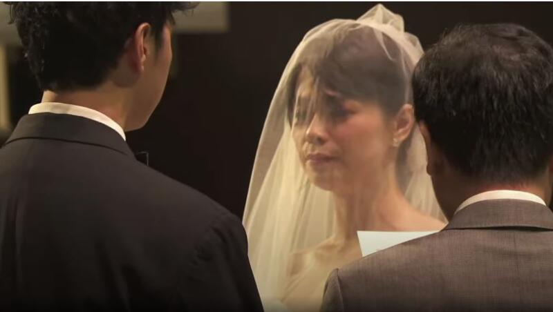 （已签发）柔：头条：狮城二三事：徐鸣杰陈凤玲今早行婚礼　新娘落泪