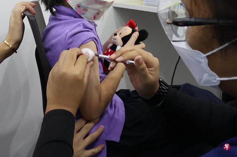 新加坡25日起 6个月至4岁婴幼儿可打冠病疫苗 