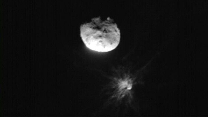 NASA称成功以飞行器 撞击小行星改变轨道