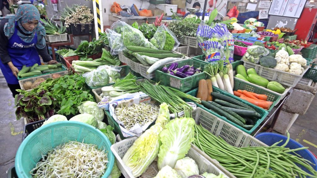 雨季歉收涨价至少20%   民众下月吃贵菜