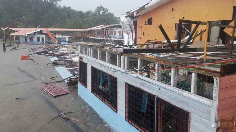 疾风吹袭亚庇 加雅岛国中国小多处损坏紧急停课