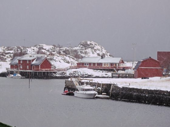 冬天细雨的渔村。(photo:SinChew)