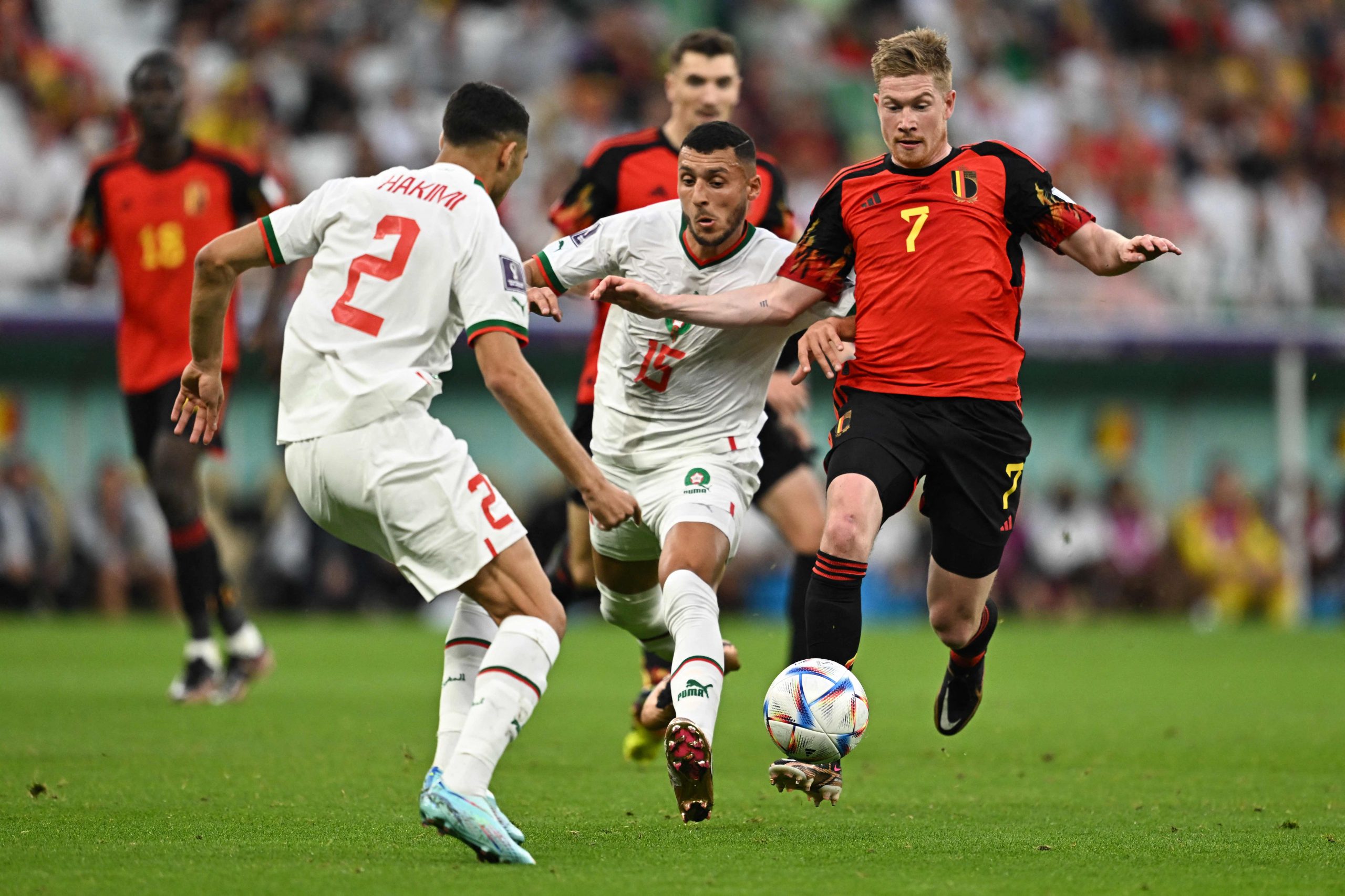 世界杯 2比0挫比利时  摩洛哥重燃16强希望