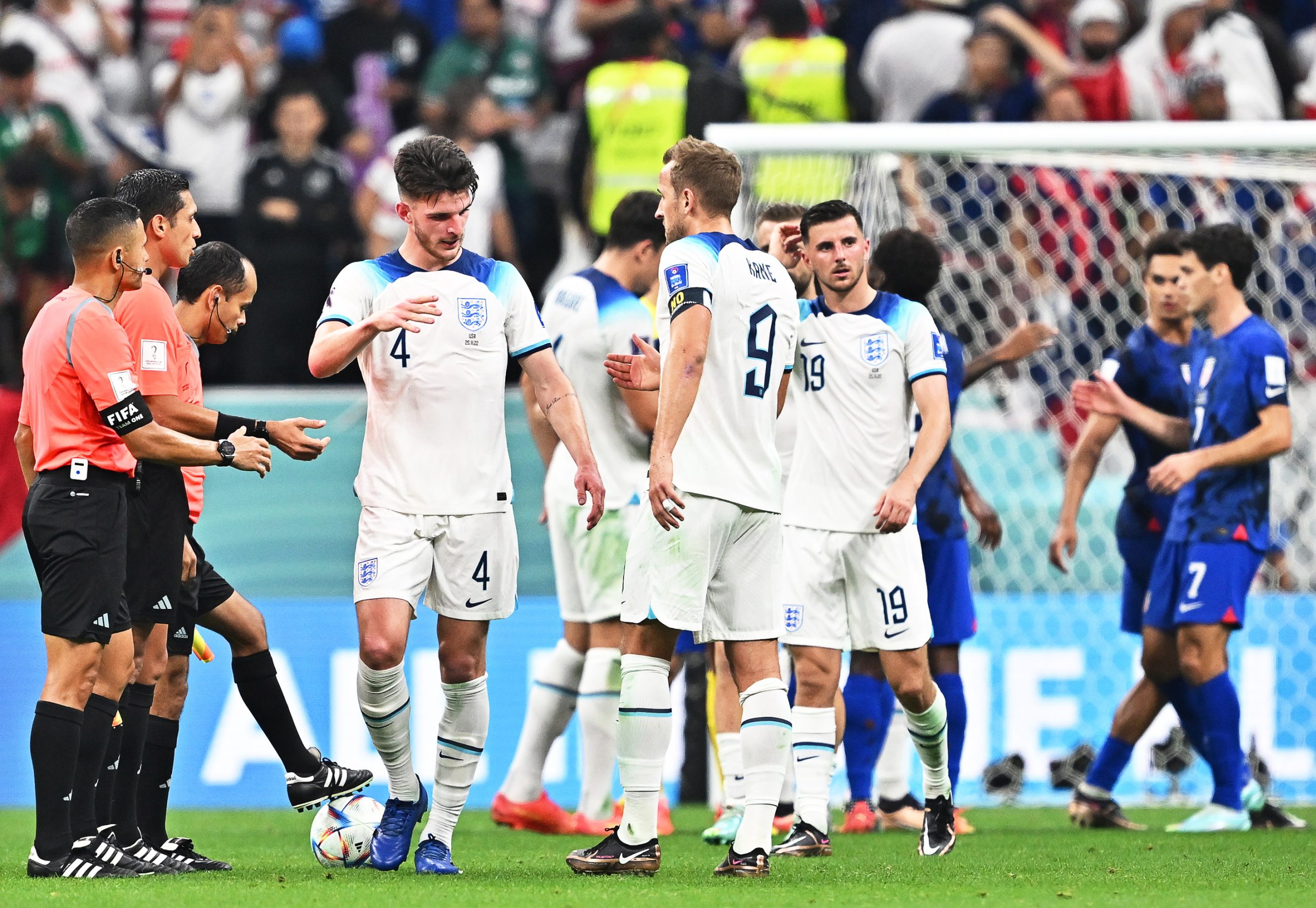 世界杯|欧洲红龙不坐以待毙  三狮争胜抢榜首